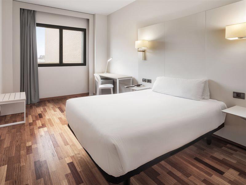 B&B Hotel Granada Estacion Luaran gambar