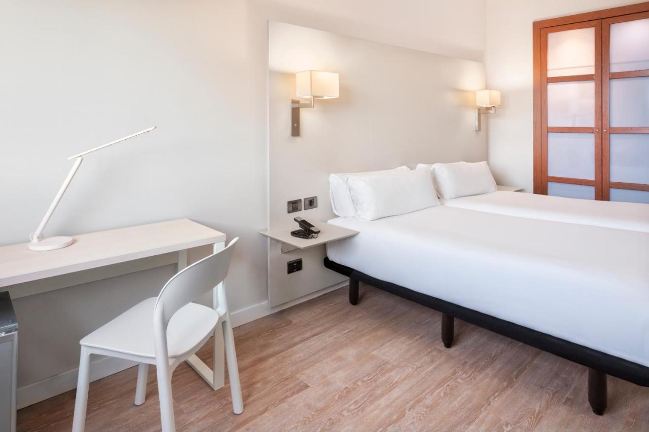 B&B Hotel Granada Estacion Luaran gambar