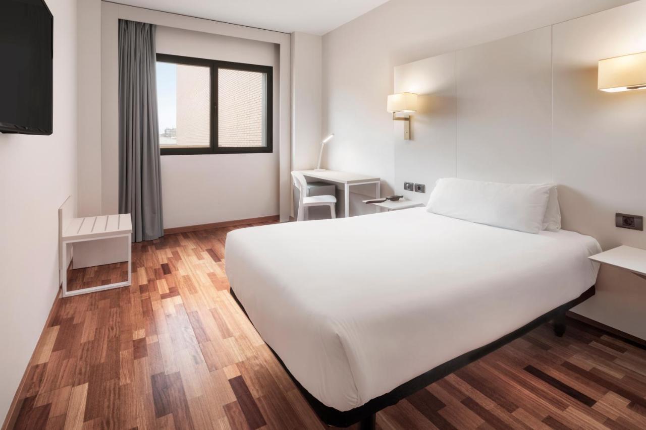 B&B Hotel Granada Estacion Luaran gambar