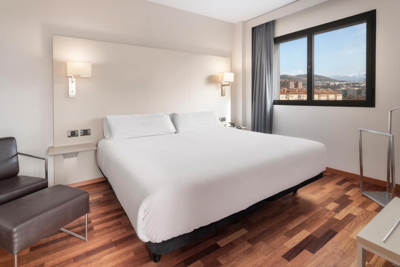 B&B Hotel Granada Estacion Luaran gambar