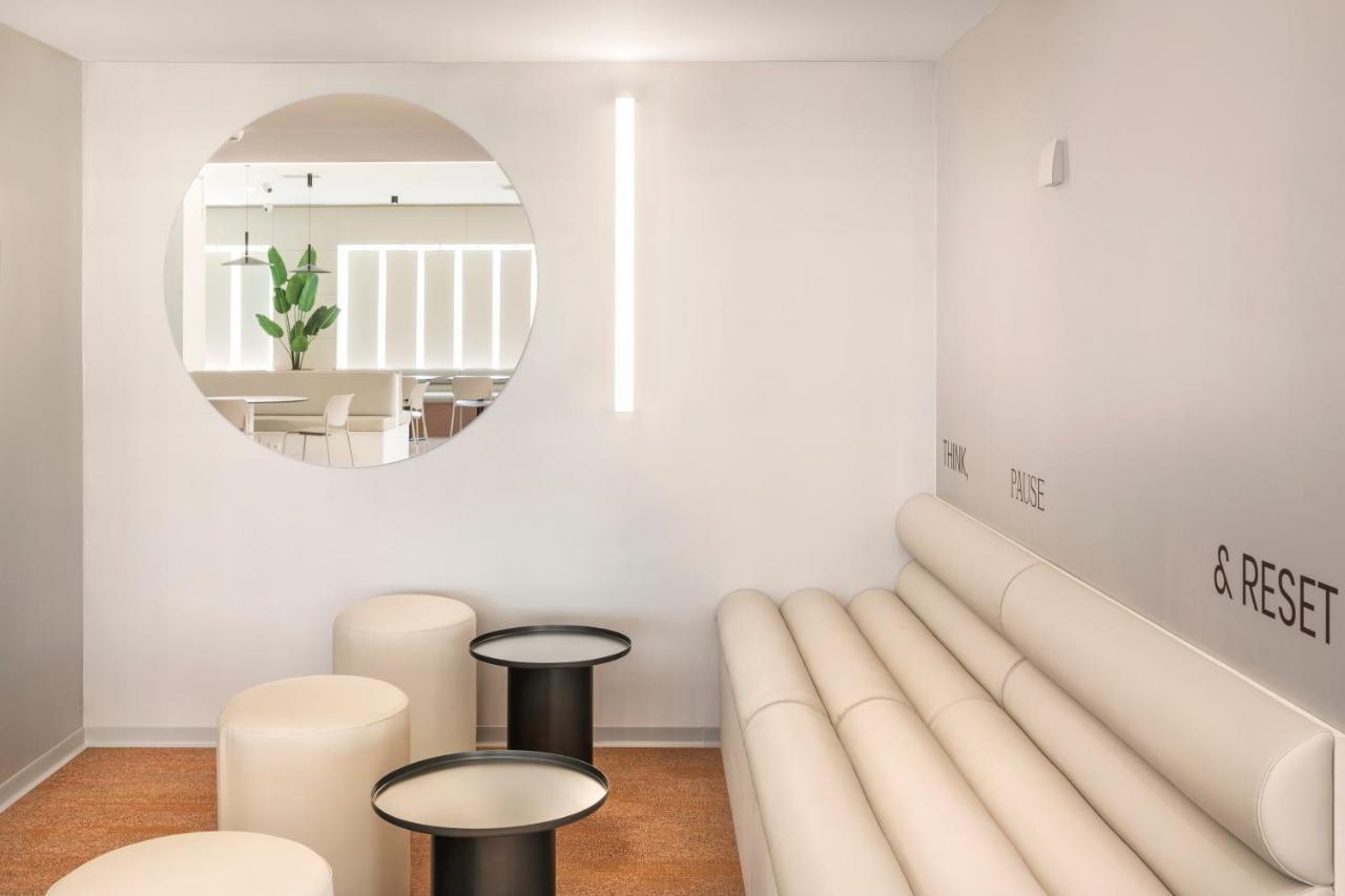 B&B Hotel Granada Estacion Luaran gambar